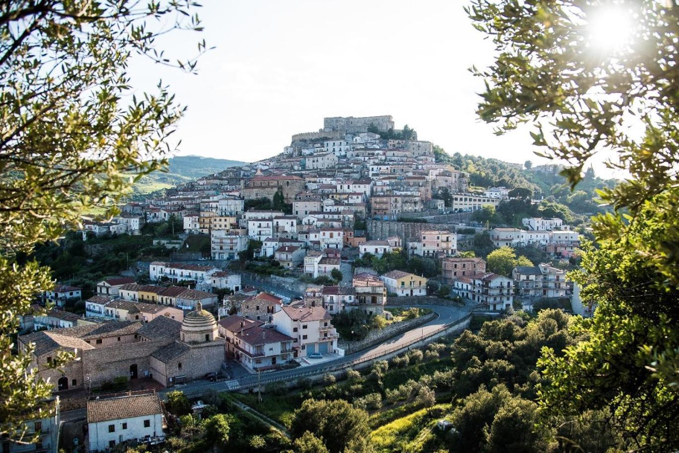 Civico33 * Rocca Imperiale
